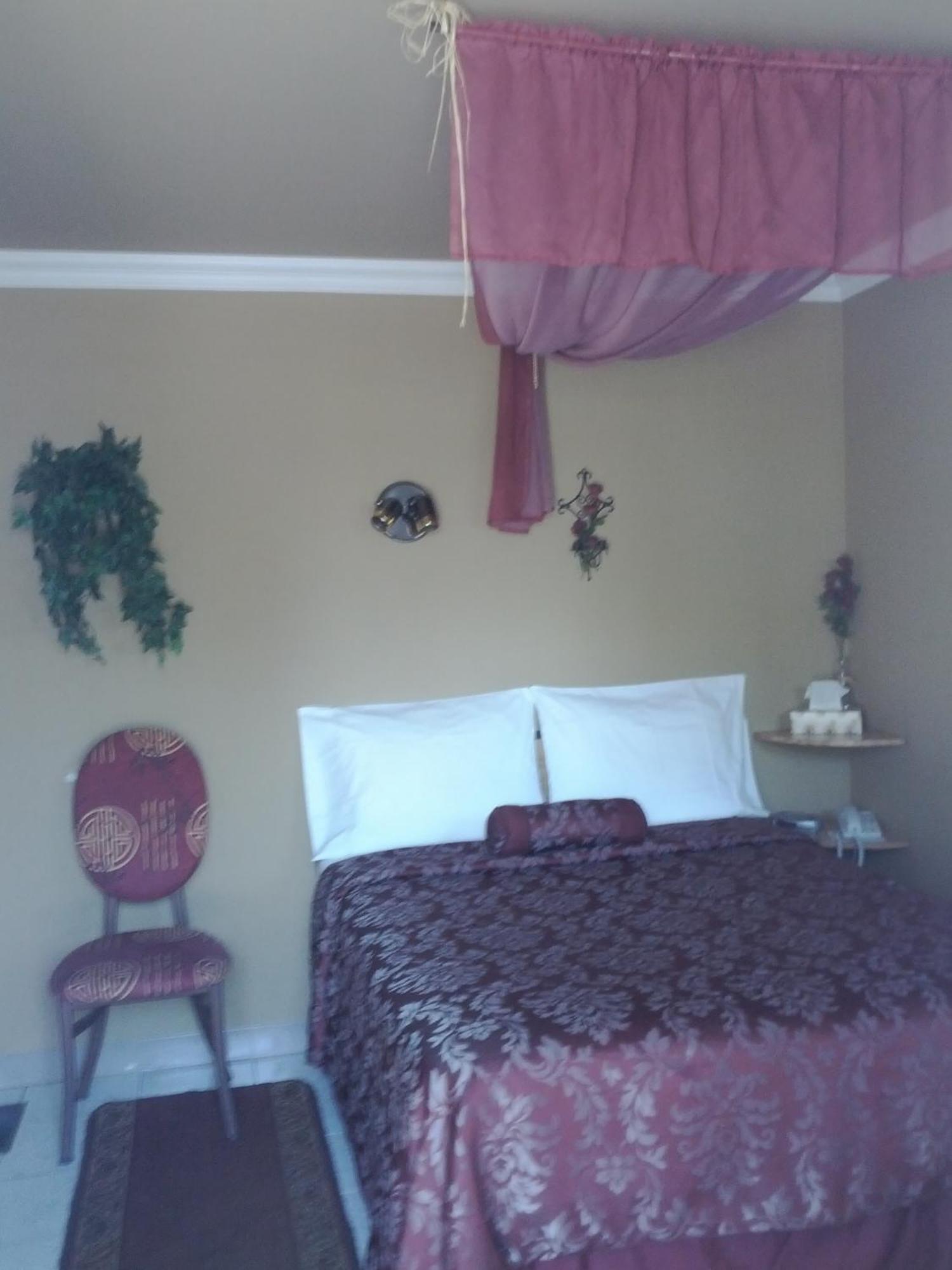 Motel Montgolfiere Jp Сен-Жан-сюр-Ришельо Екстериор снимка
