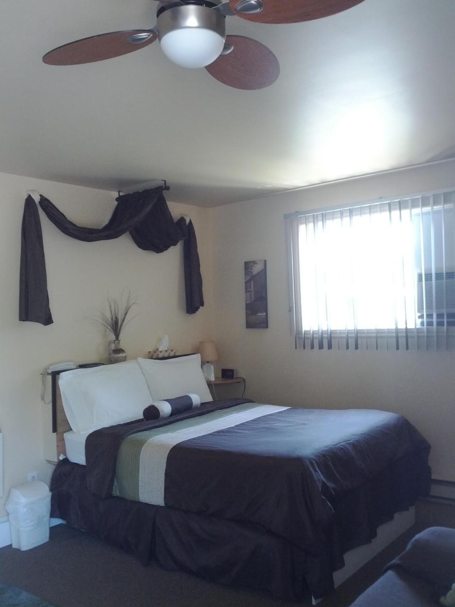 Motel Montgolfiere Jp Сен-Жан-сюр-Ришельо Екстериор снимка