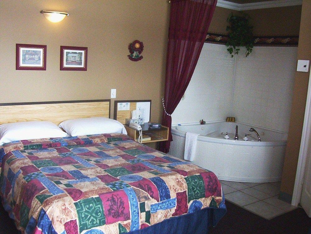 Motel Montgolfiere Jp Сен-Жан-сюр-Ришельо Екстериор снимка