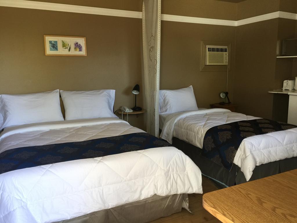 Motel Montgolfiere Jp Сен-Жан-сюр-Ришельо Екстериор снимка